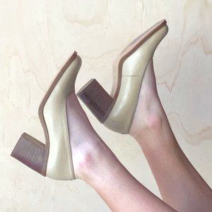 Vintage square-toed beige heels